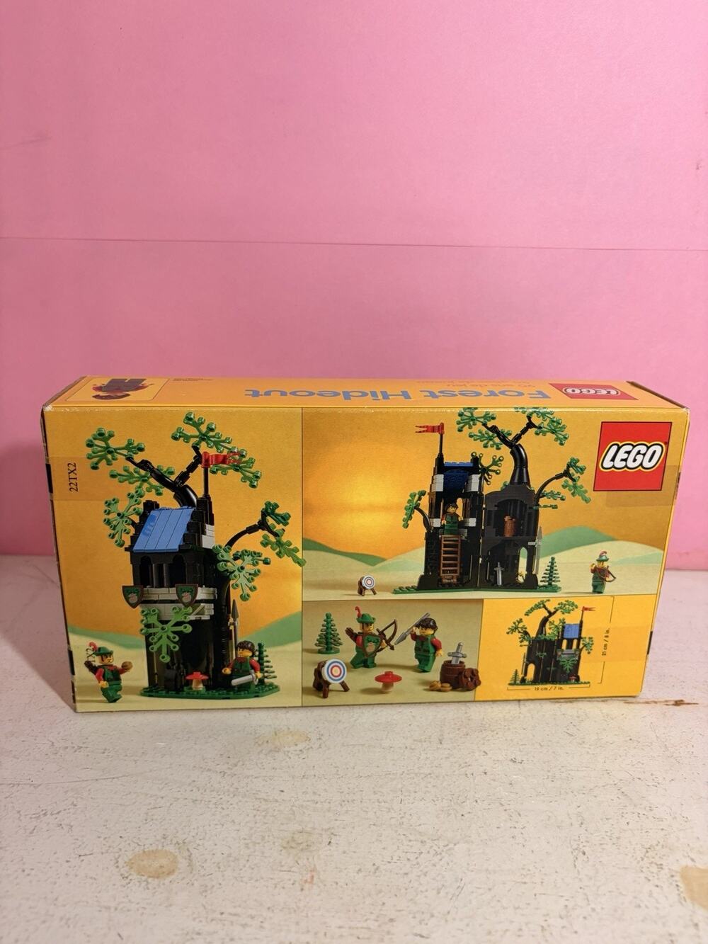 LEGO Icons Forest Hideout Promotional Set